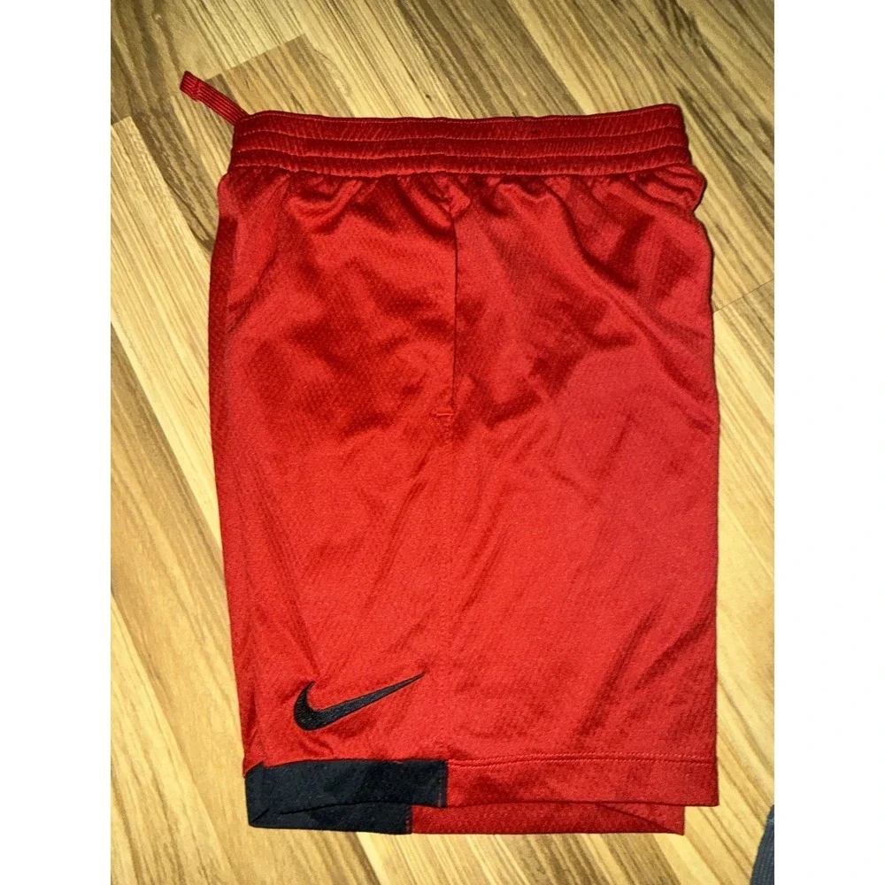 Nike Boy's Medium‎ M Shorts Lot Dri-fit Red Black Gray